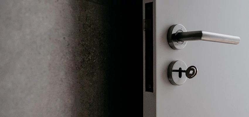 Front Door Handle Repair And Installation in South El Monte, CA